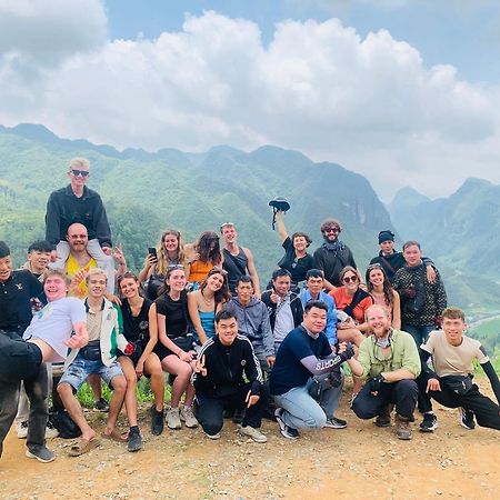 Ha Giang Safari Hostel & Motorbikes Ngoại thất bức ảnh