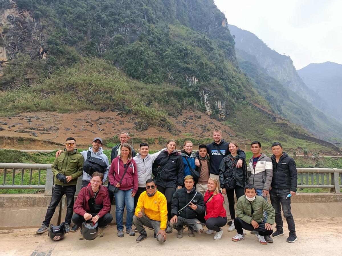 Ha Giang Safari Hostel & Motorbikes Ngoại thất bức ảnh